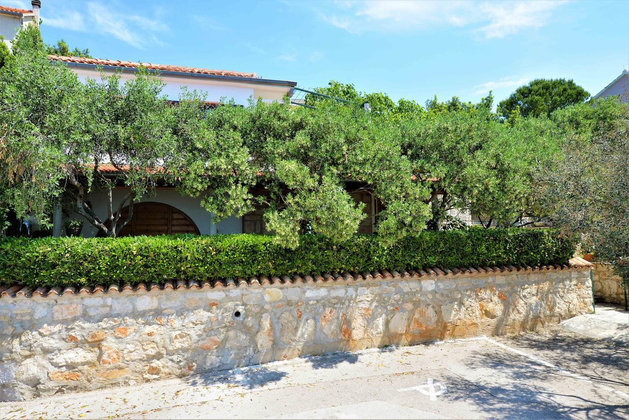 Sea Side Apartment Murter Exterior foto